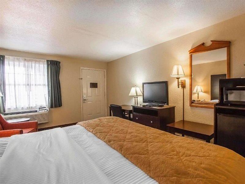 Covington Quality Inn & Suites מראה חיצוני תמונה