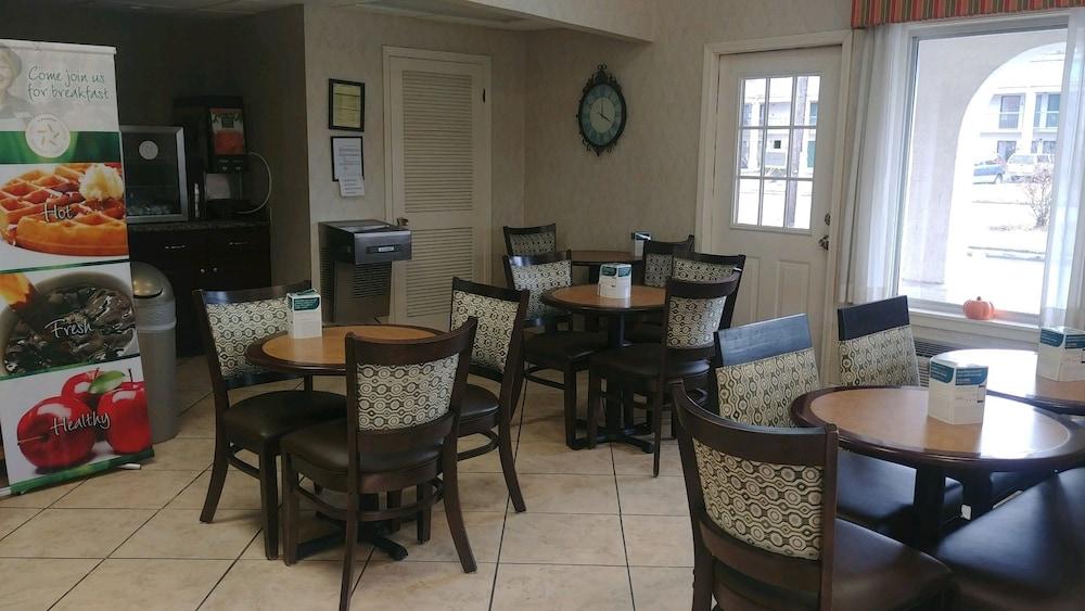 Covington Quality Inn & Suites מראה חיצוני תמונה