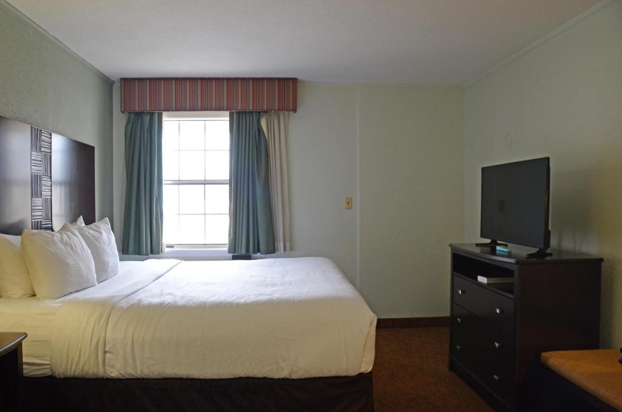 Covington Quality Inn & Suites מראה חיצוני תמונה