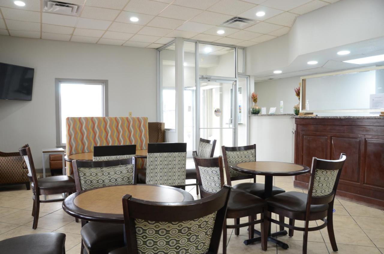 Covington Quality Inn & Suites מראה חיצוני תמונה