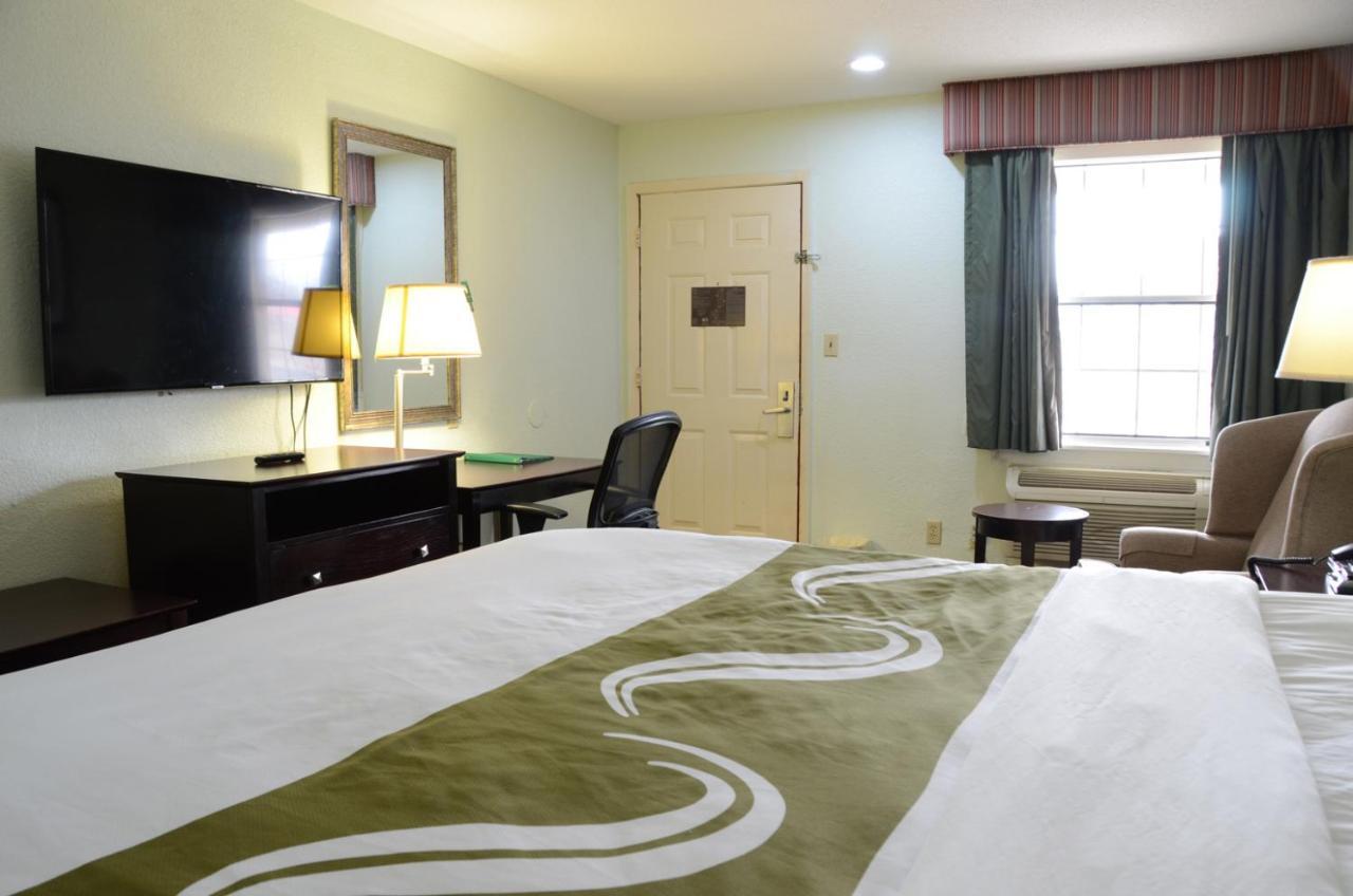 Covington Quality Inn & Suites מראה חיצוני תמונה